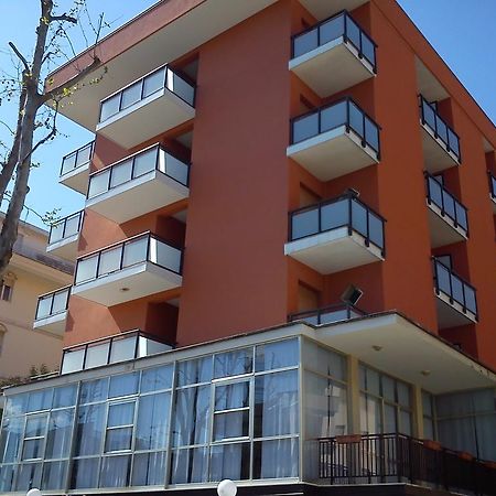 Hotel Darsena Cesenatico Luaran gambar
