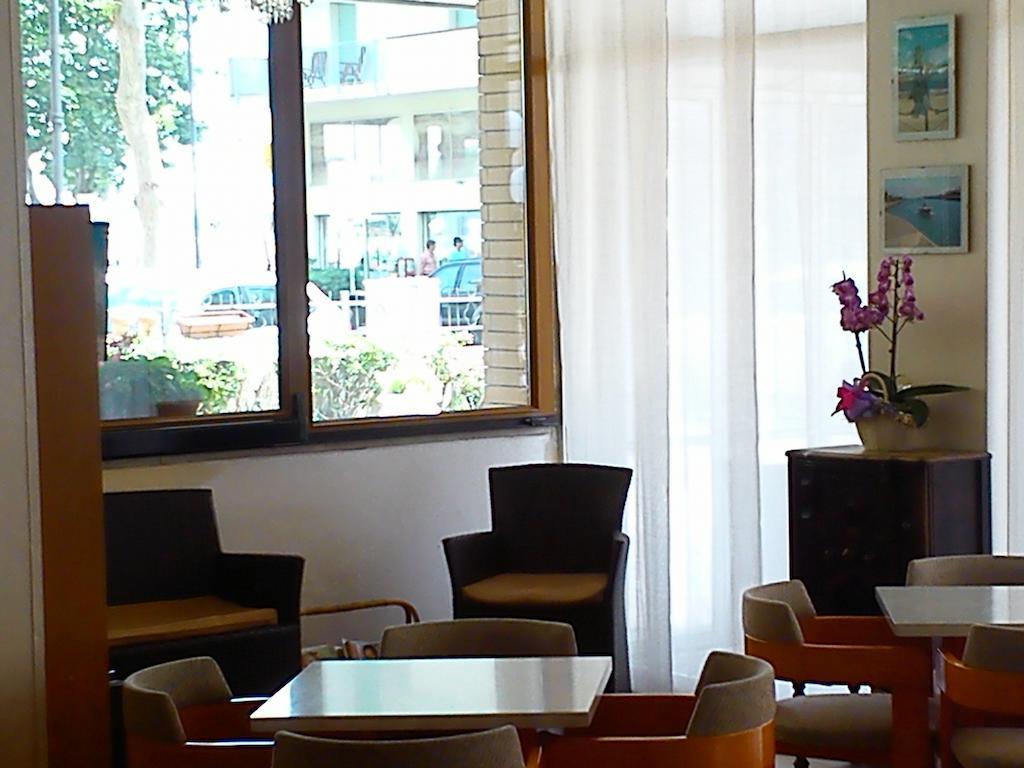 Hotel Darsena Cesenatico Luaran gambar