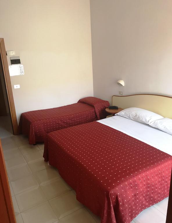 Hotel Darsena Cesenatico Luaran gambar